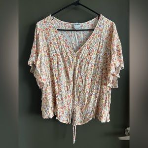 Arula Floral Top